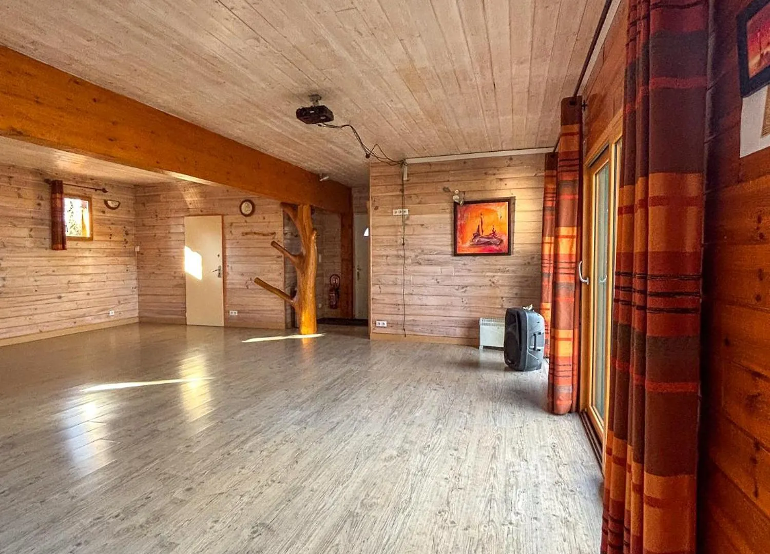 Гостевой дом Ecolodge Les Sentiers Du Lac - Domaine De La Gaia Сорезе