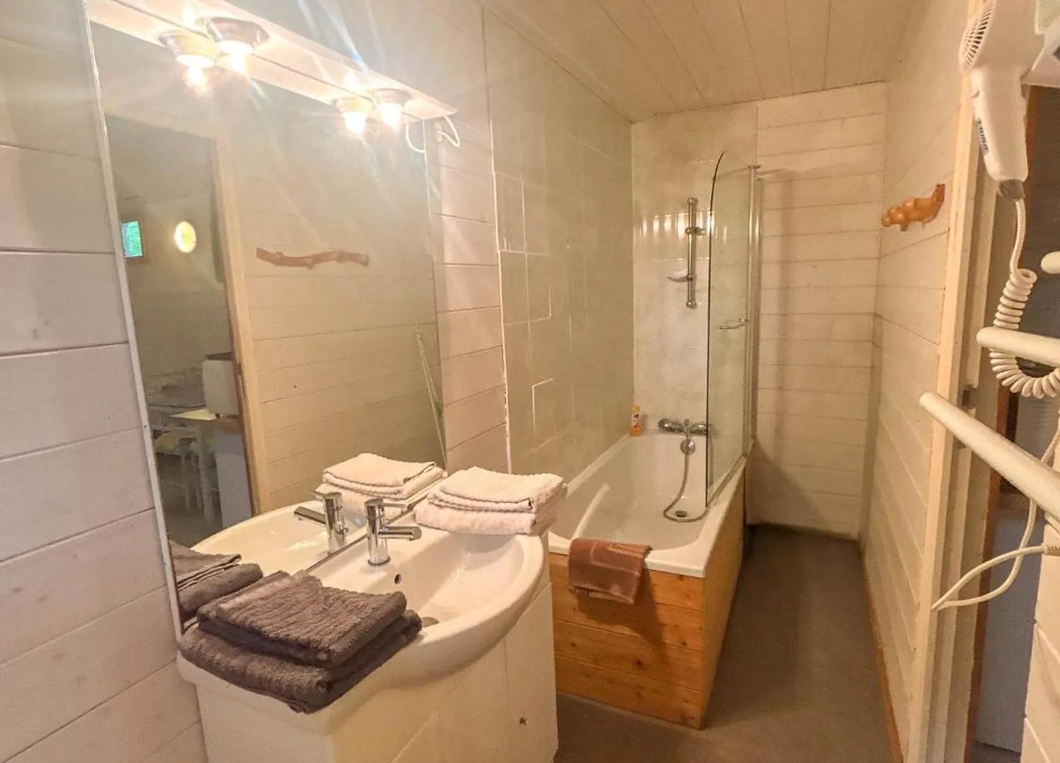 Ecolodge Les Sentiers Du Lac - Domaine De La Gaia Сорезе